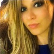 Laureata in Lettere presso La Sapienza di Roma impartisce lezioni di italiano e storia a studenti di scuola primaria e secondaria . Zona Manzoni